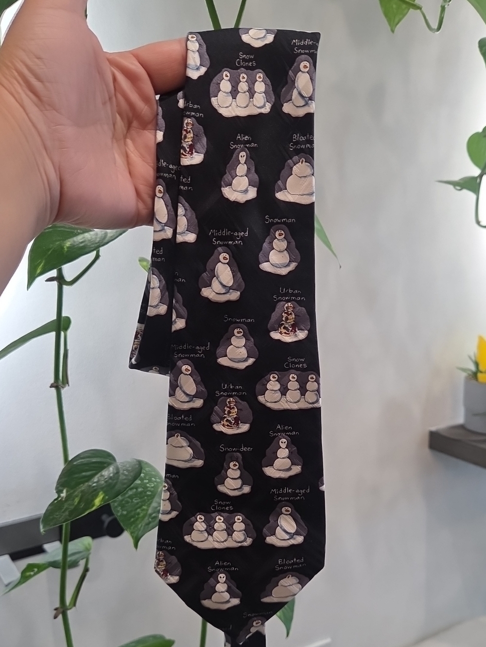 American Greetings  100% Silk  Novelty Black Snowman Pattern Tie
